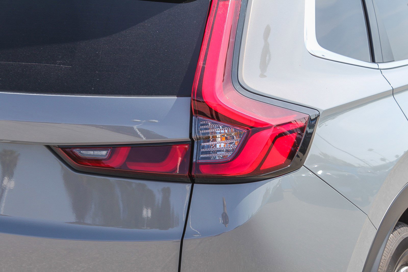 Used 2025 Honda CR-V LX image 10