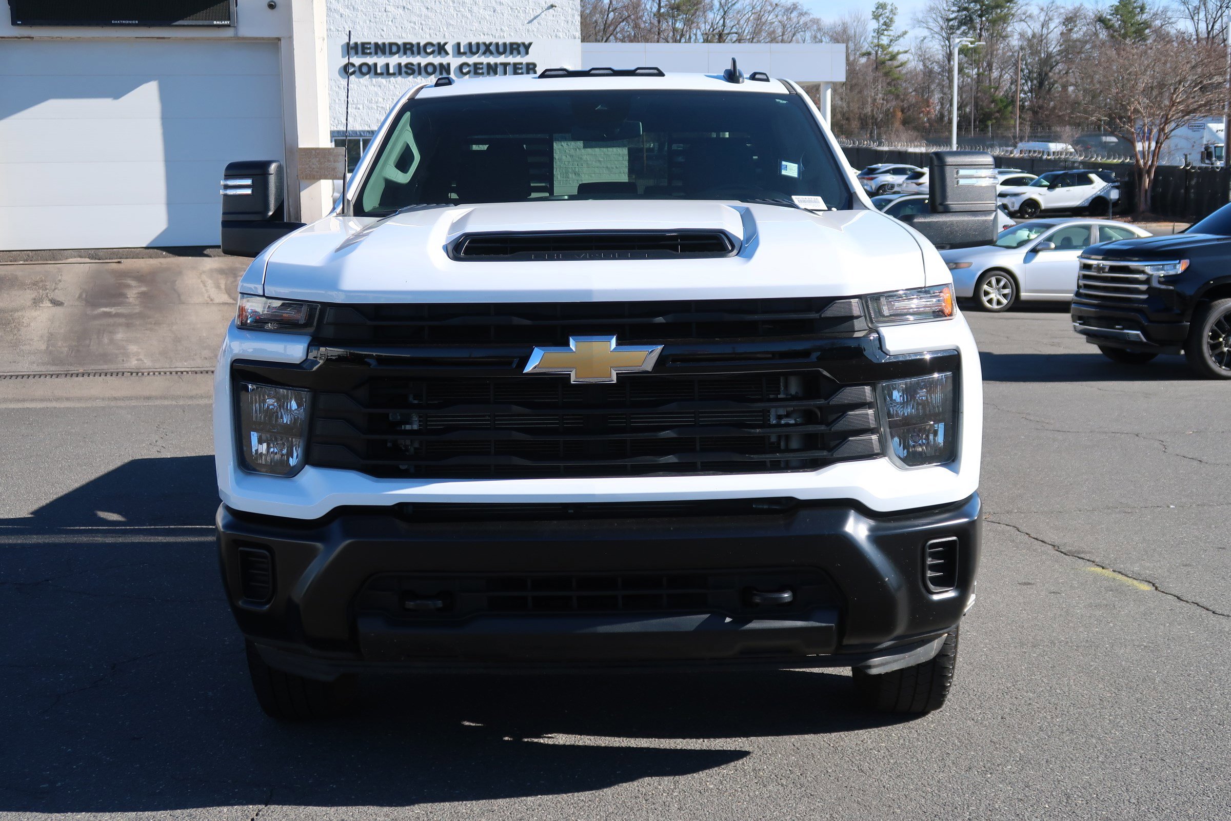 Used 2024 Chevrolet Silverado 3500 W/T image 3