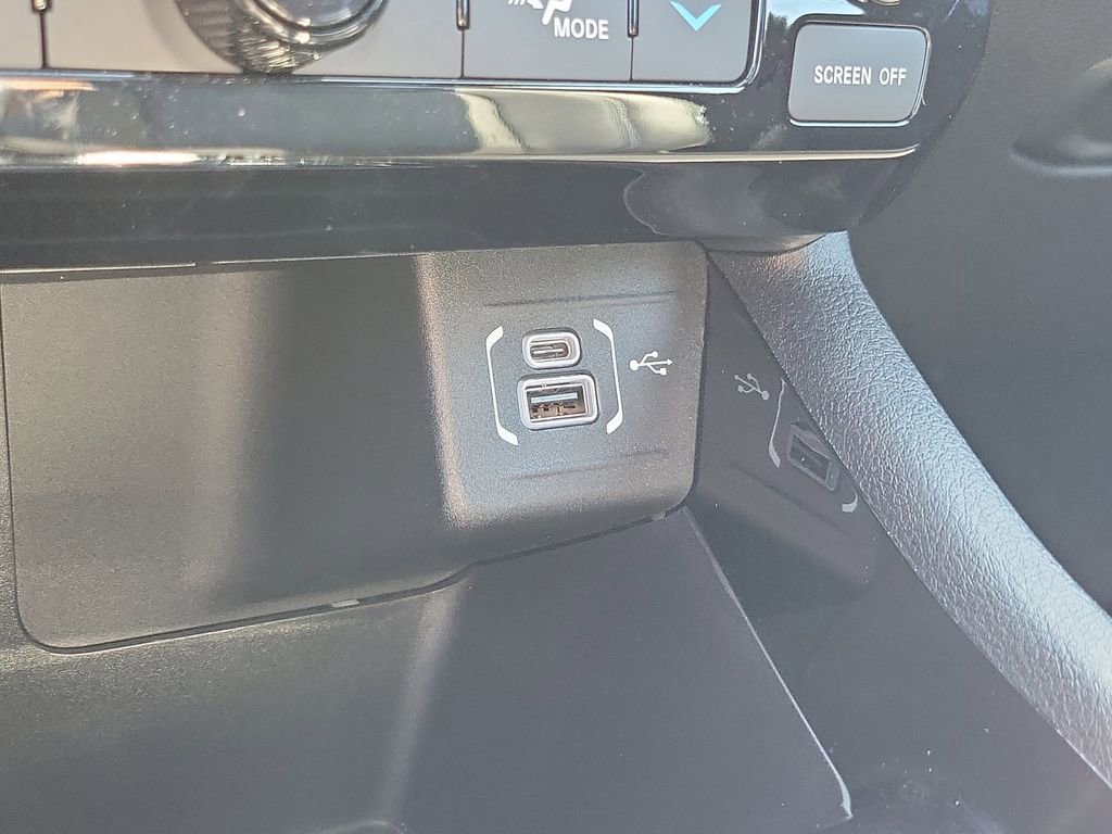 Used 2025 Jeep Compass Limited w/ High Altitude Package image 34