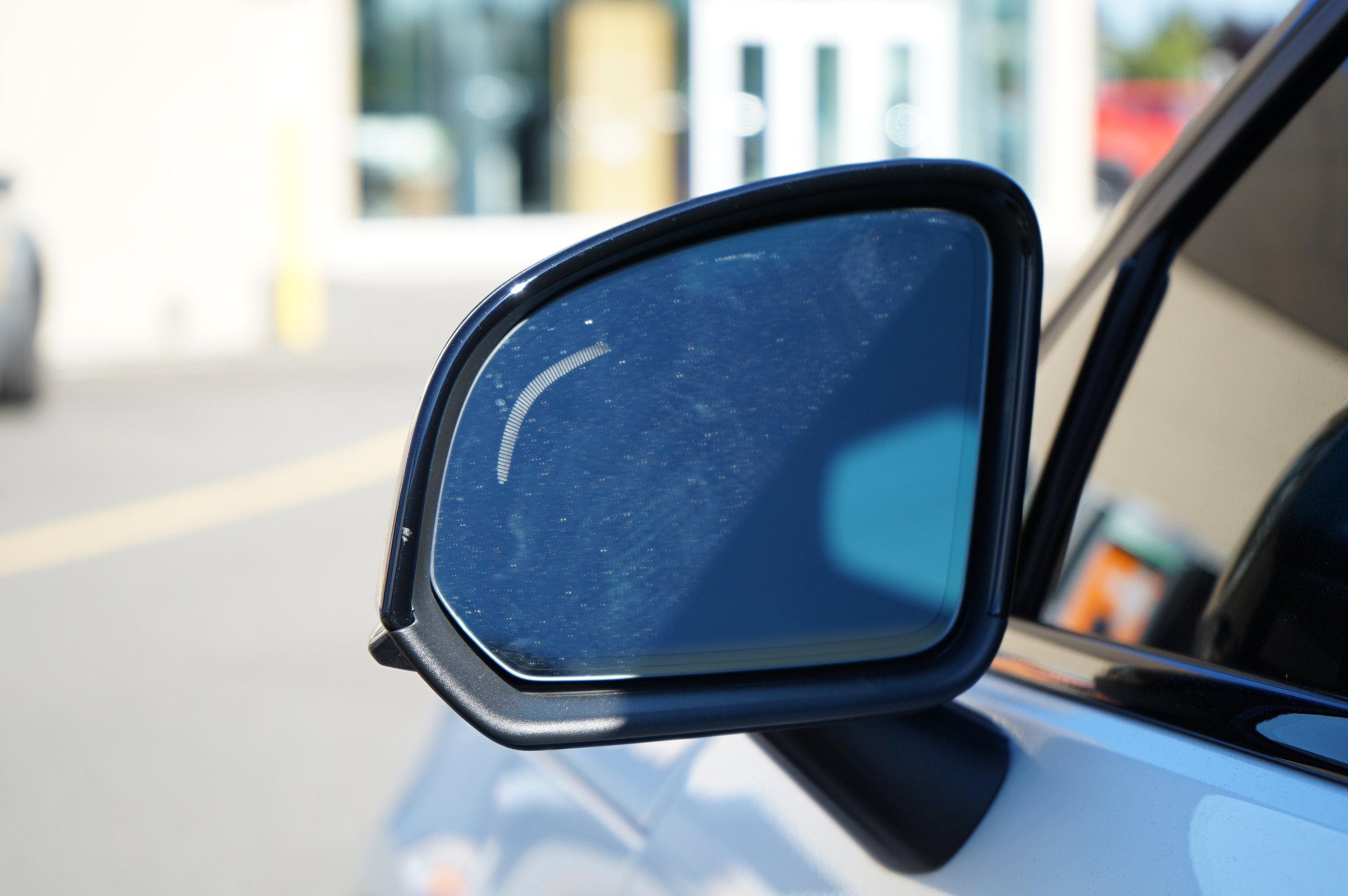 Used 2023 Volvo XC40 Recharge Ultimate image 15