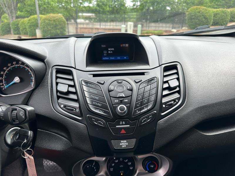 Used 2019 Ford Fiesta SE FWD image 20