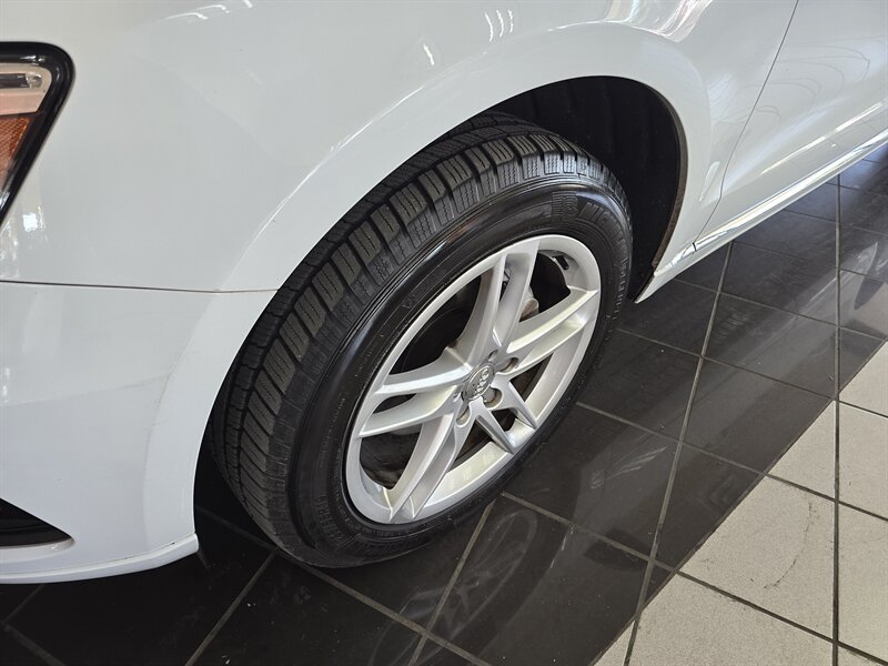 Used 2013 Audi Q5 2.0T Premium Plus AWD/4WD image 30