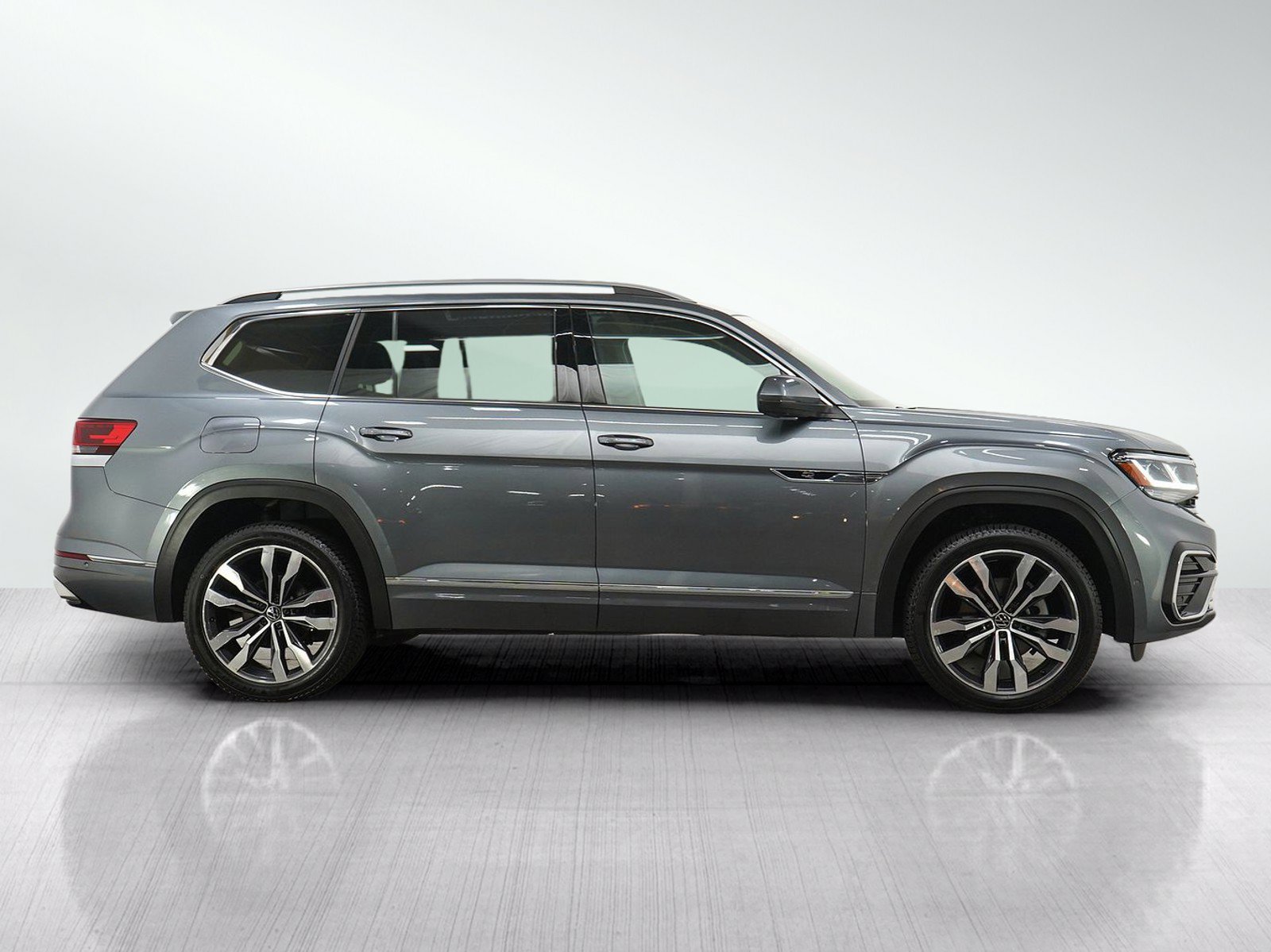 Used 2022 Volkswagen Atlas SEL Premium AWD/4WD image 6