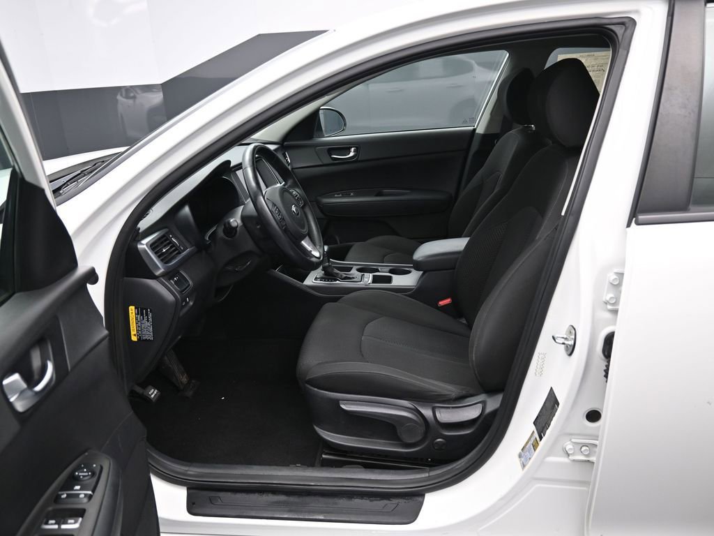 Used 2017 Kia Optima Premium FWD image 9