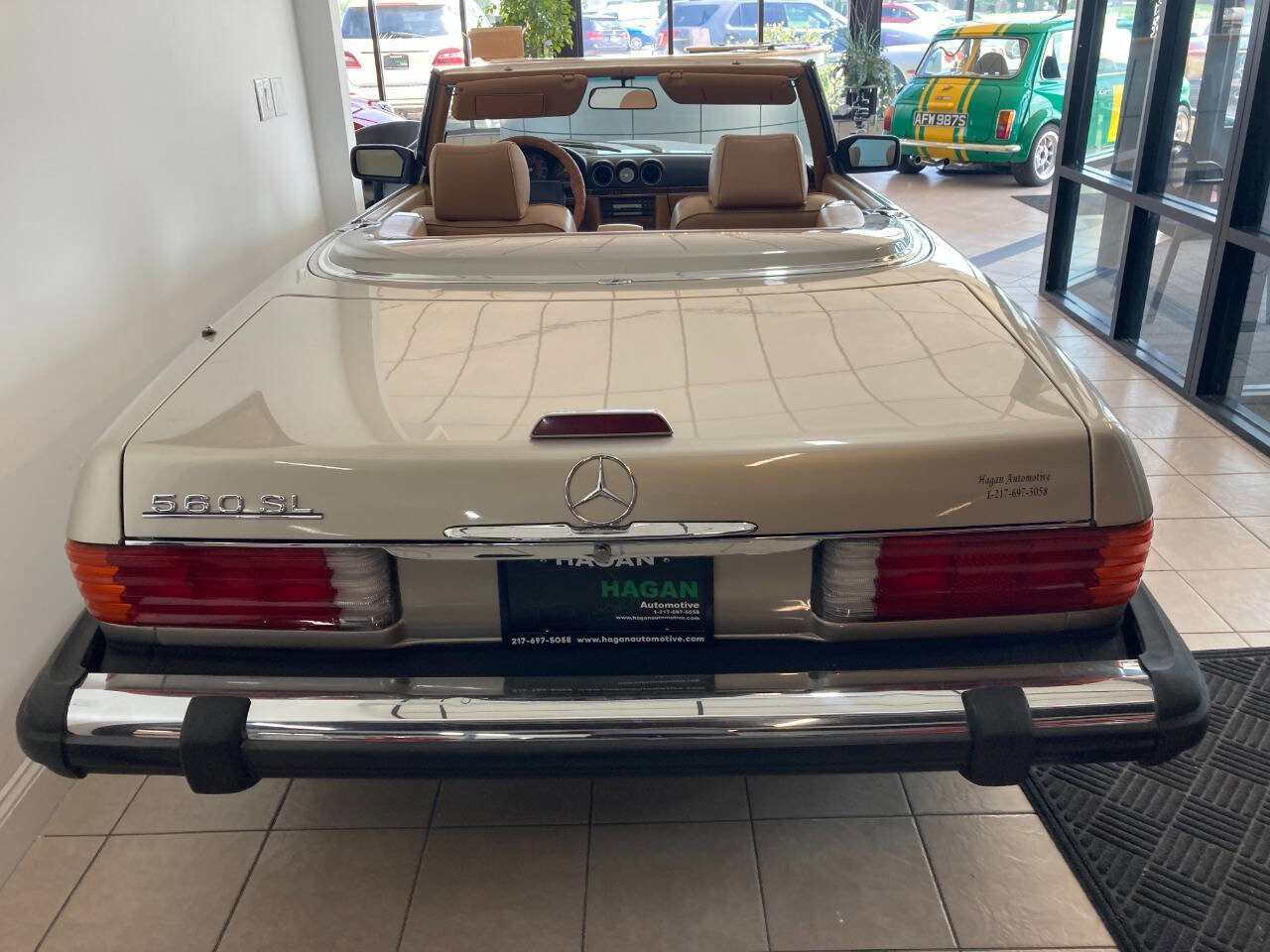 Used 1988 Mercedes-Benz 560 SL image 6