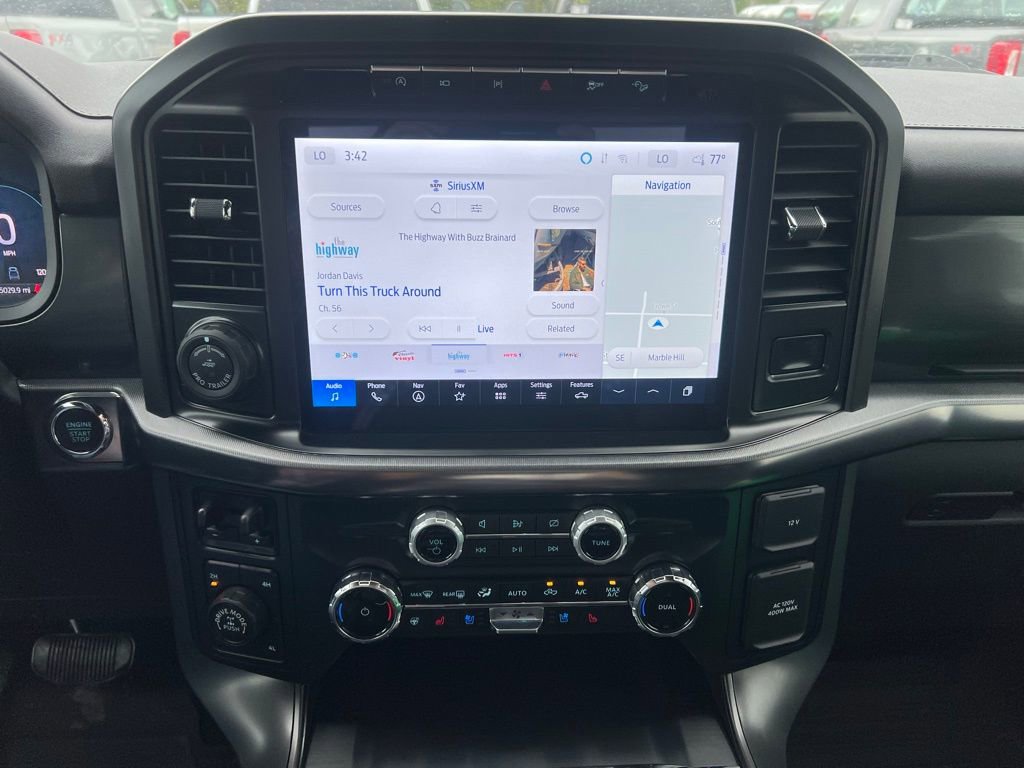 Used 2024 Ford F150 Lariat w/ FX4 Off-Road Package image 27