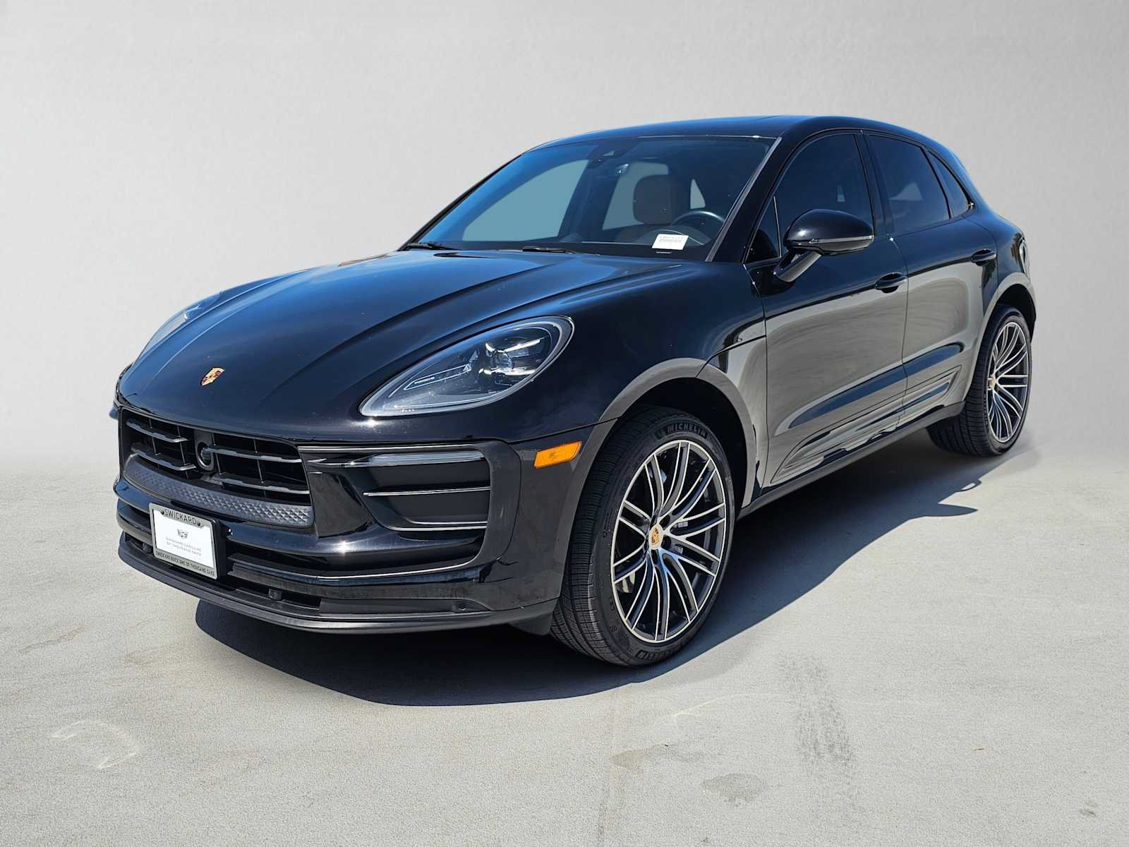 Used 2023 Porsche Macan AWD/4WD image 7