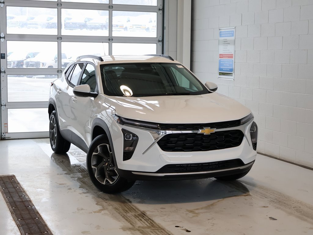 New 2026 Chevrolet Trax LT w/ Driver Confidence Package image 34