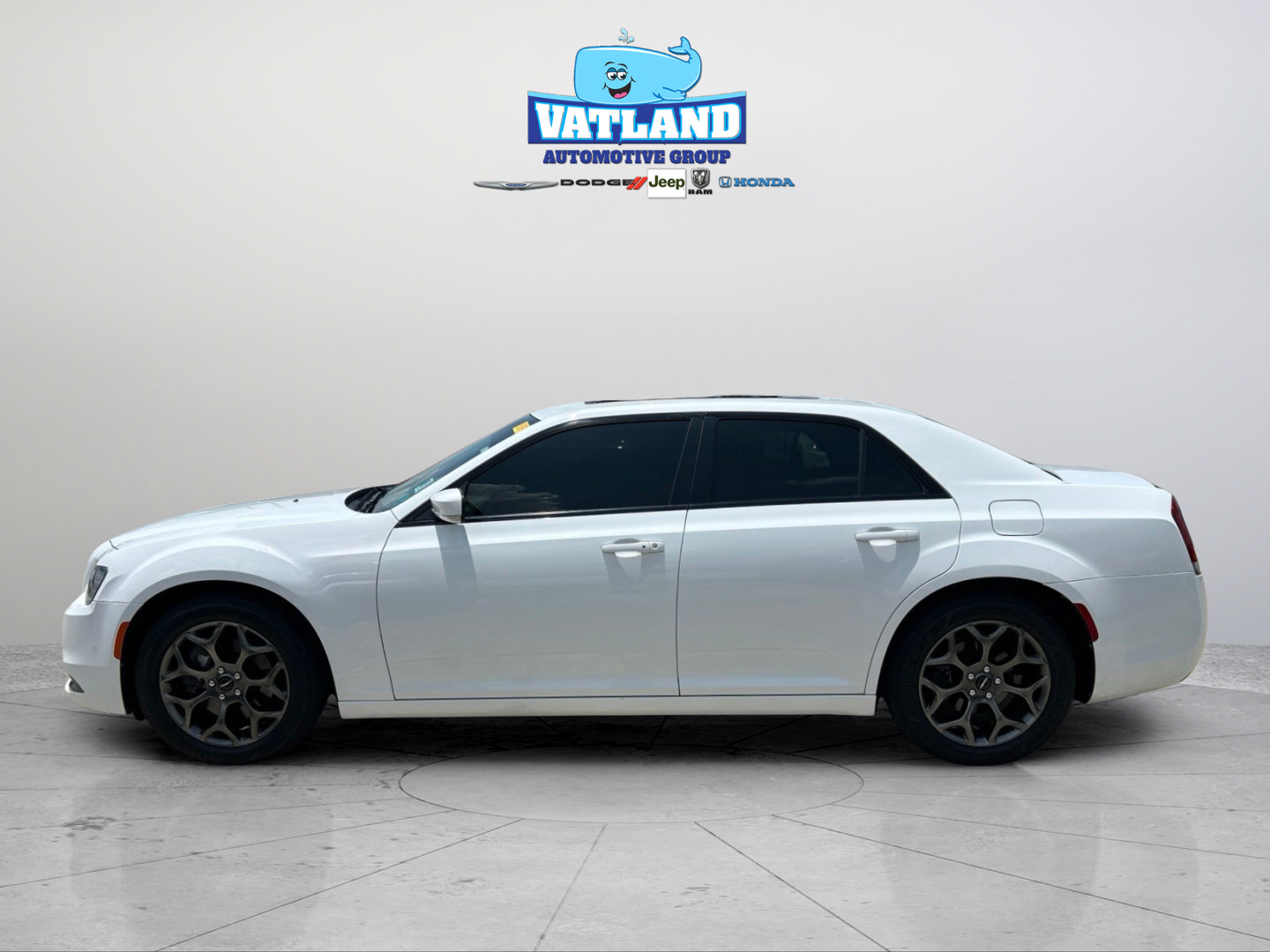 Certified 2018 Chrysler 300 S w/ 300S Premium Group AWD/4WD image 2