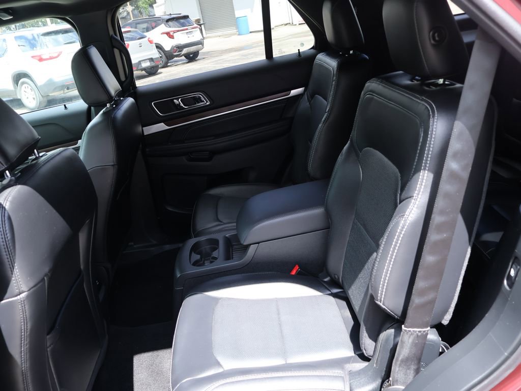 Used 2019 Ford Explorer Limited w/ Safe & Smart Package AWD/4WD image 13