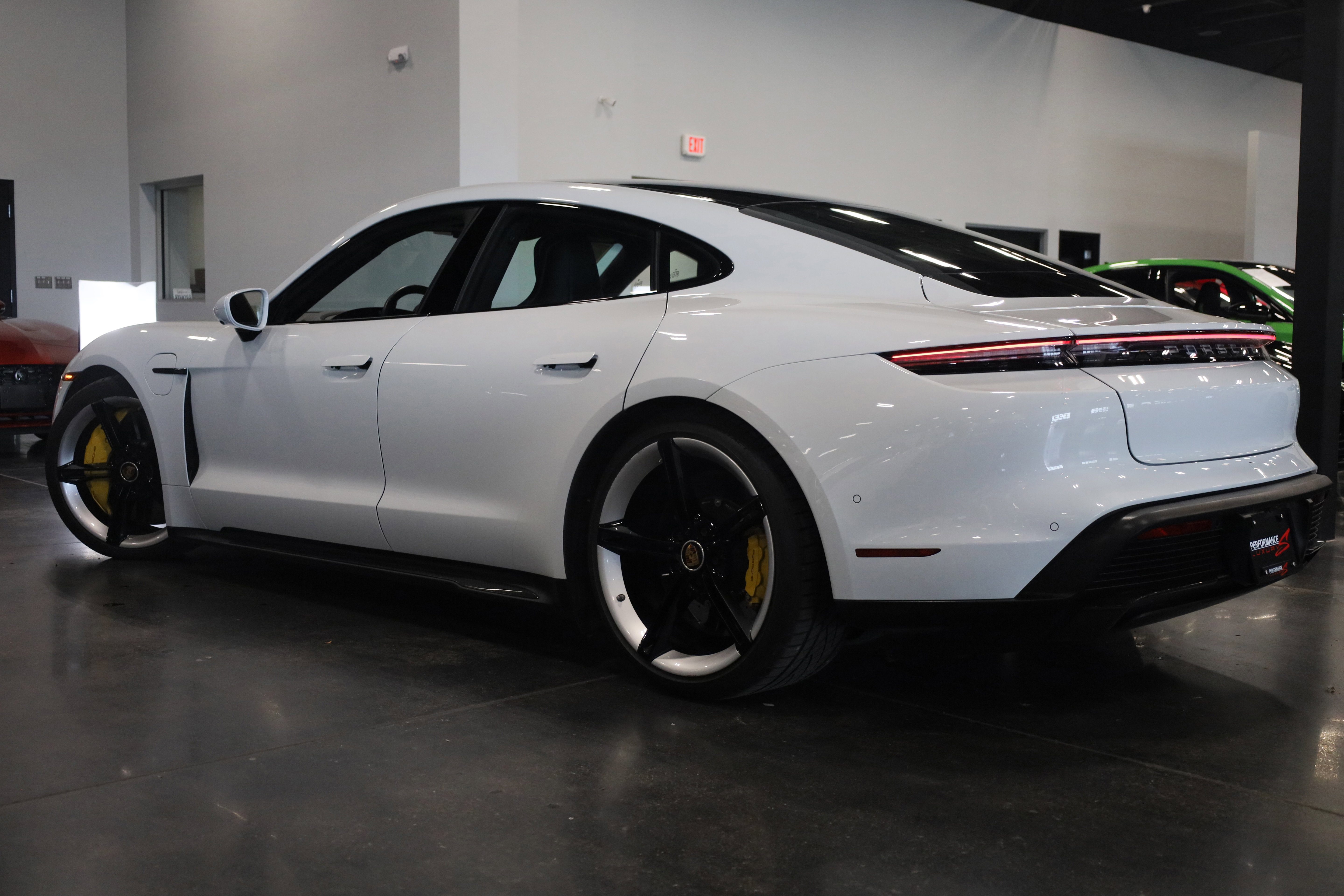 Used 2020 Porsche Taycan Turbo S image 4