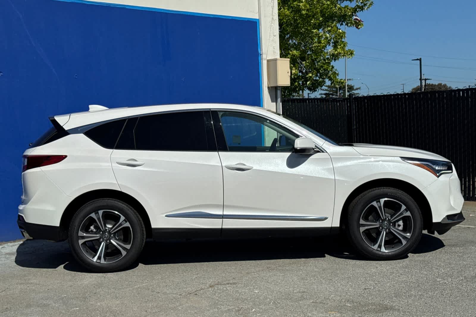 New 2026 Acura RDX w/ Technology Package AWD/4WD image 3