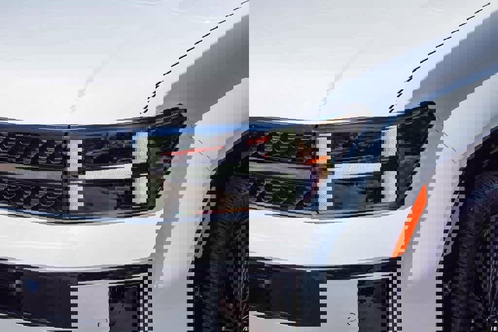 Used 2025 Hyundai Santa Fe Calligraphy image 8