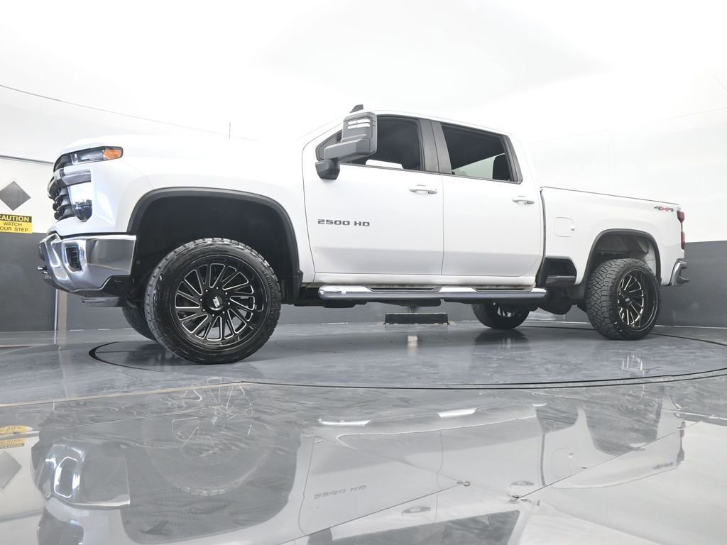 Used 2024 Chevrolet Silverado 2500 LT image 60