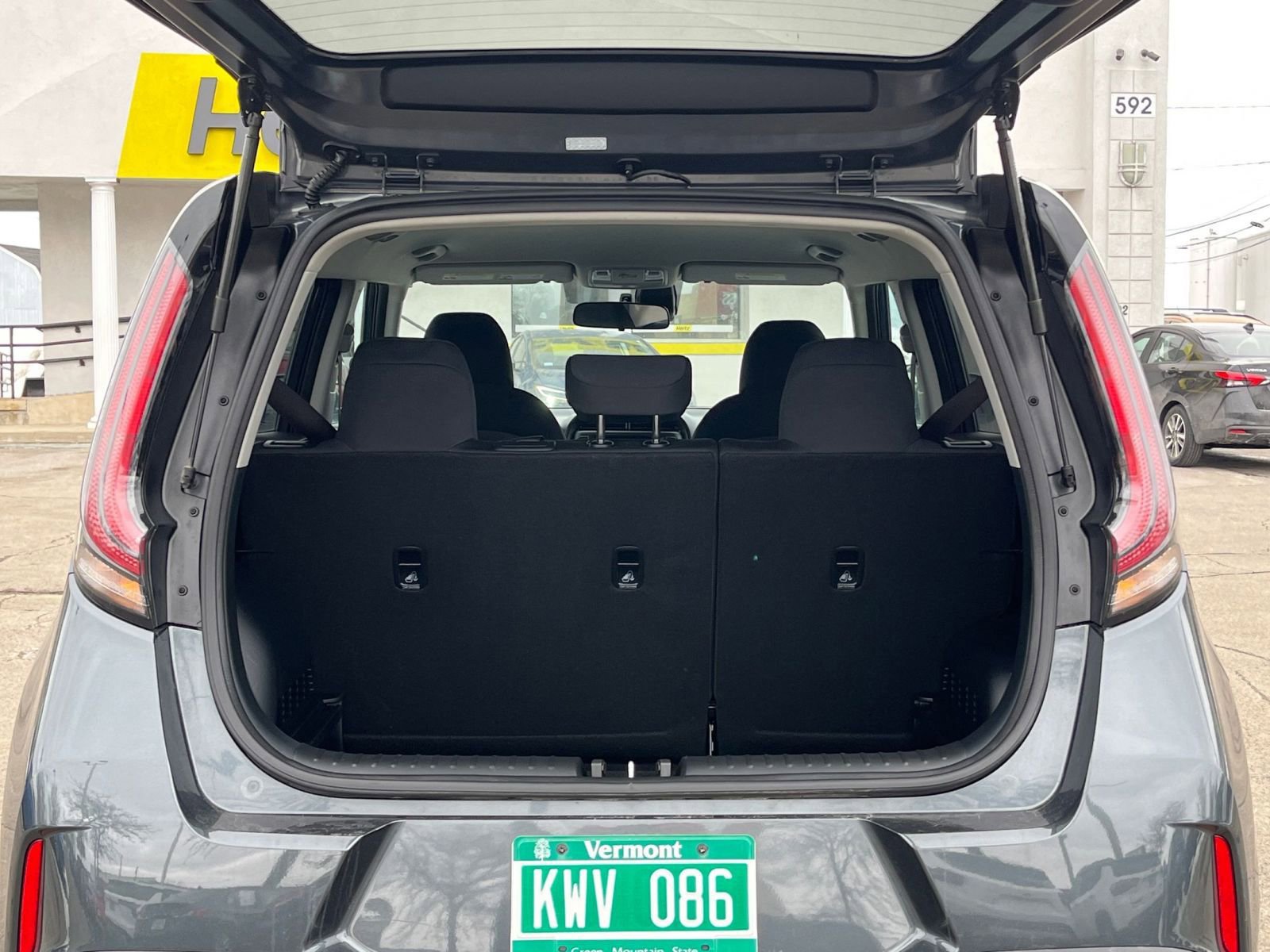 Used 2025 Kia Soul LX w/ LX Technology Package image 27