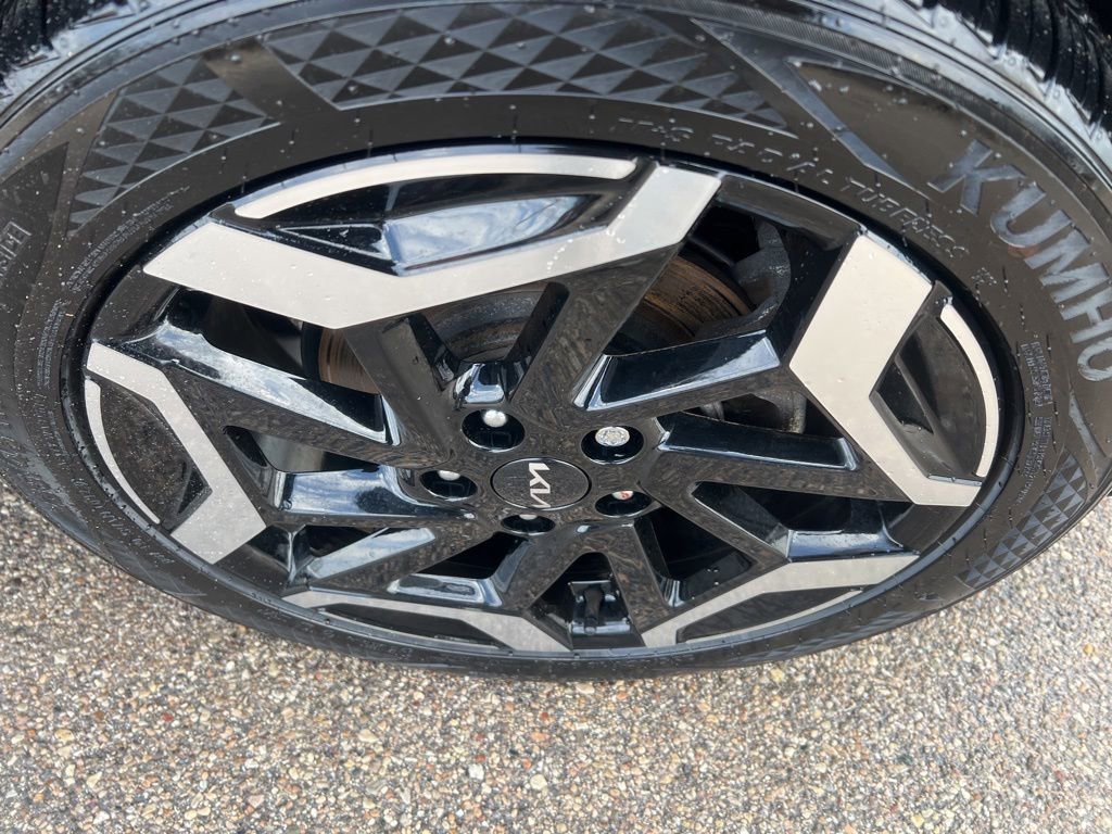 Certified 2024 Kia Seltos SX w/ SX Sunroof Package AWD/4WD image 47