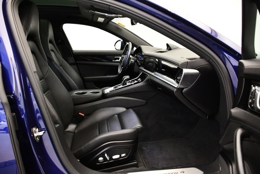 Used 2020 Porsche Panamera 4 image 48