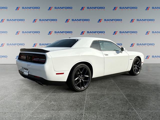 Used 2022 Dodge Challenger R/T w/ Blacktop Package image 5