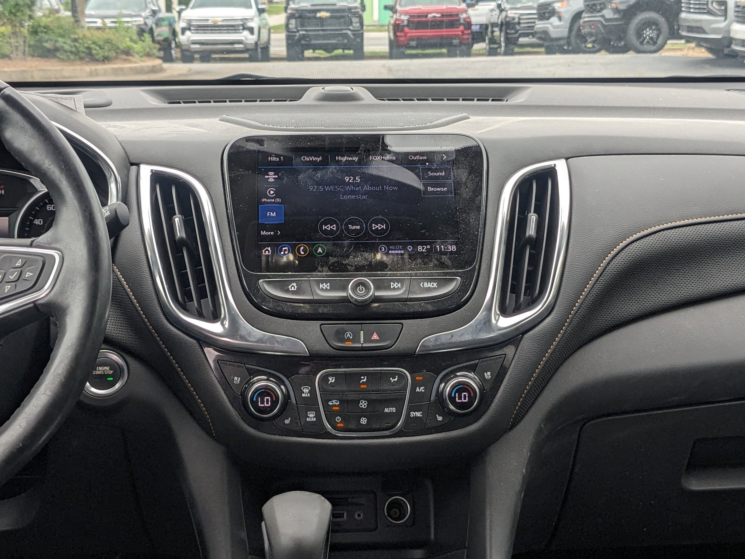 Used 2022 Chevrolet Equinox Premier image 19
