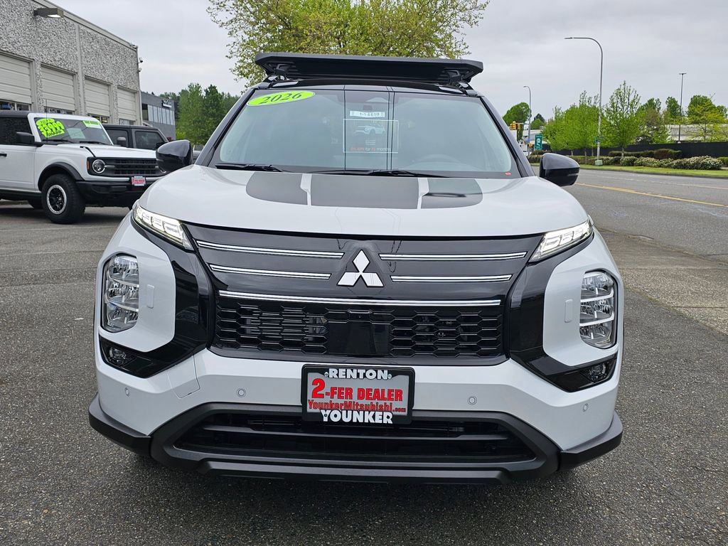New 2026 Mitsubishi Outlander AWD image 2