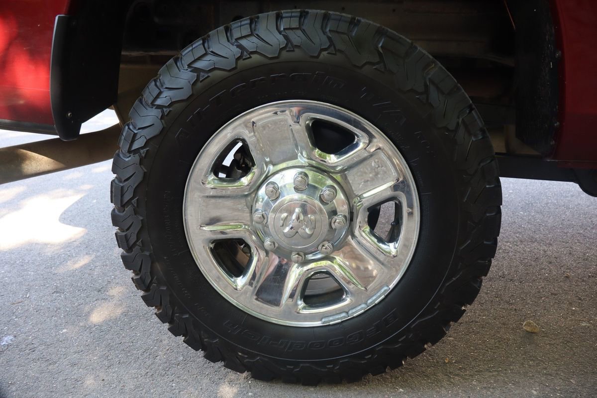 Used 2015 RAM 2500 SLT w/ Luxury Group AWD/4WD image 42