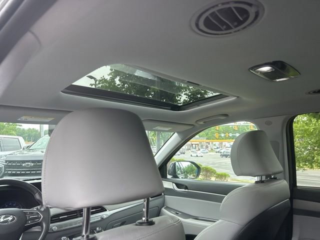 Used 2022 Hyundai Palisade SEL w/ 8P Bench Seat Package FWD image 19