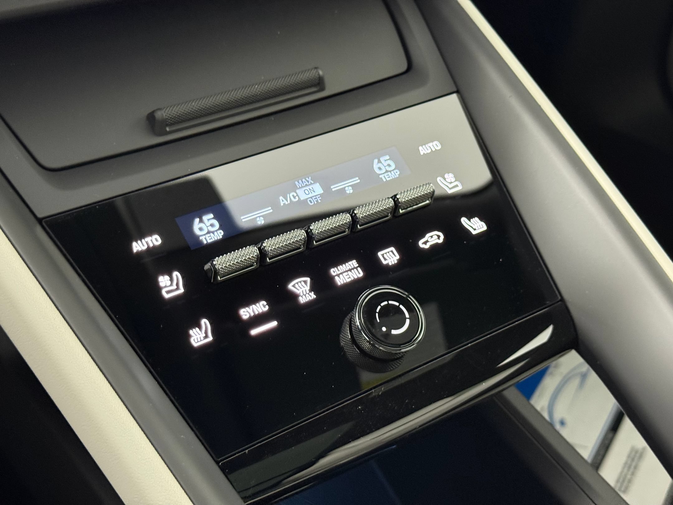Certified 2026 Porsche Macan Electric RWD image 19