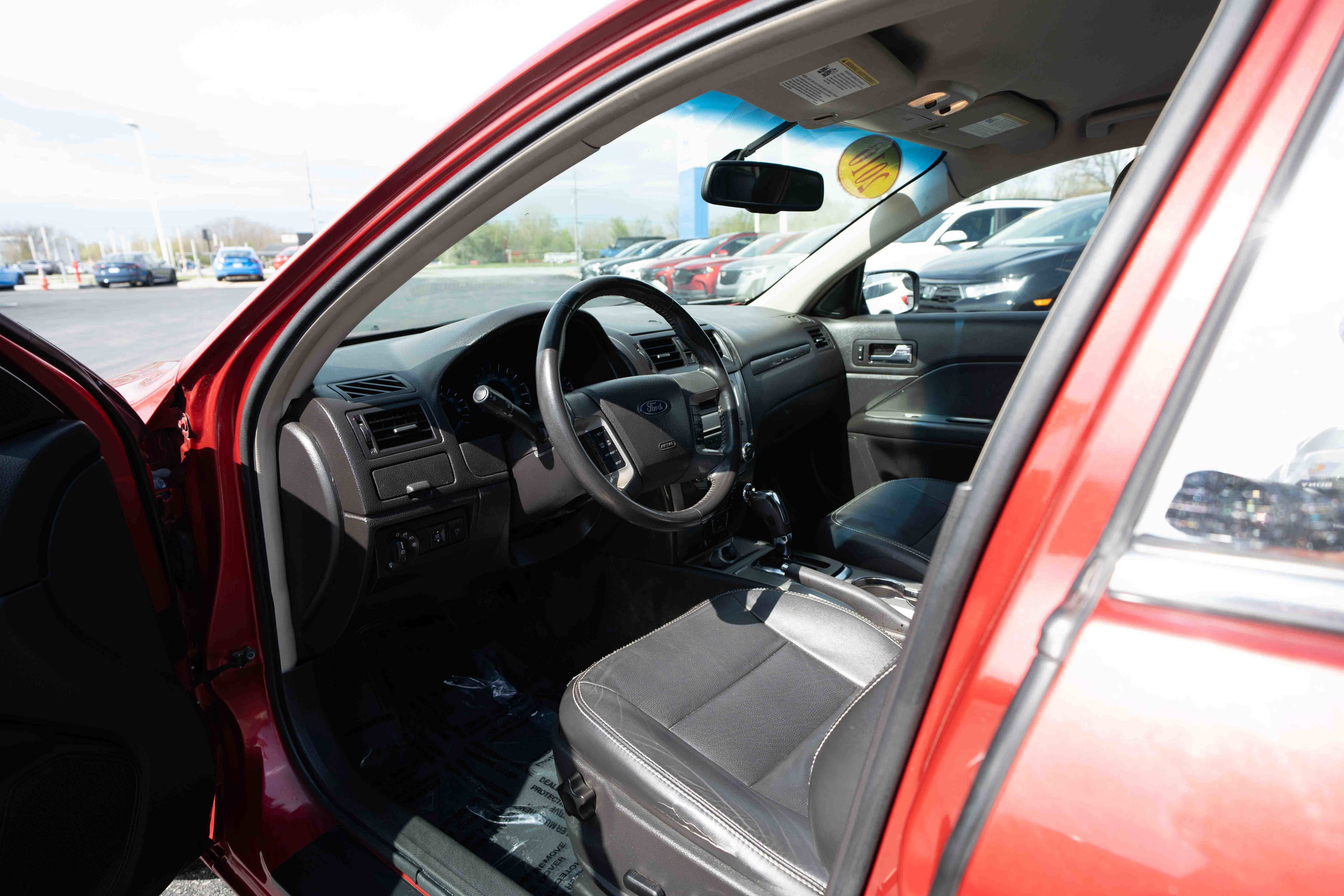 Used 2010 Ford Fusion SEL image 8