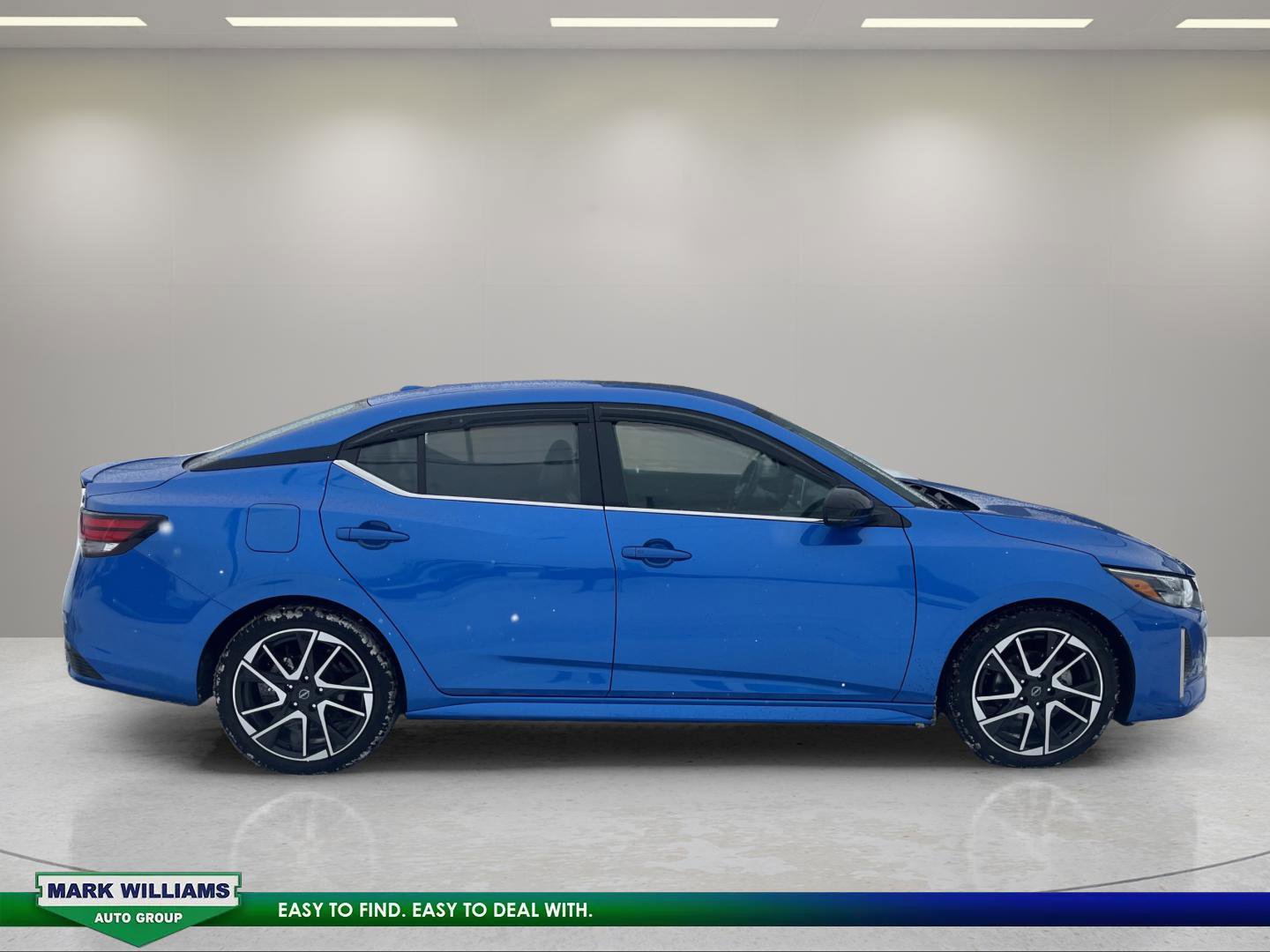 Used 2024 Nissan Sentra SR w/ SR Premium Package image 2