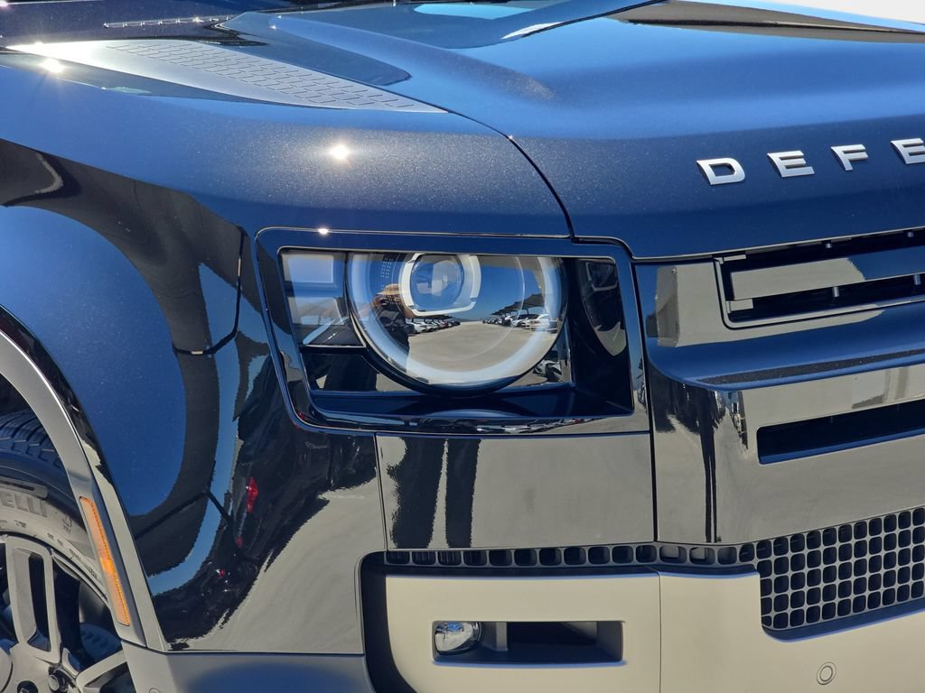 New 2026 Land Rover Defender 110 S AWD/4WD image 32