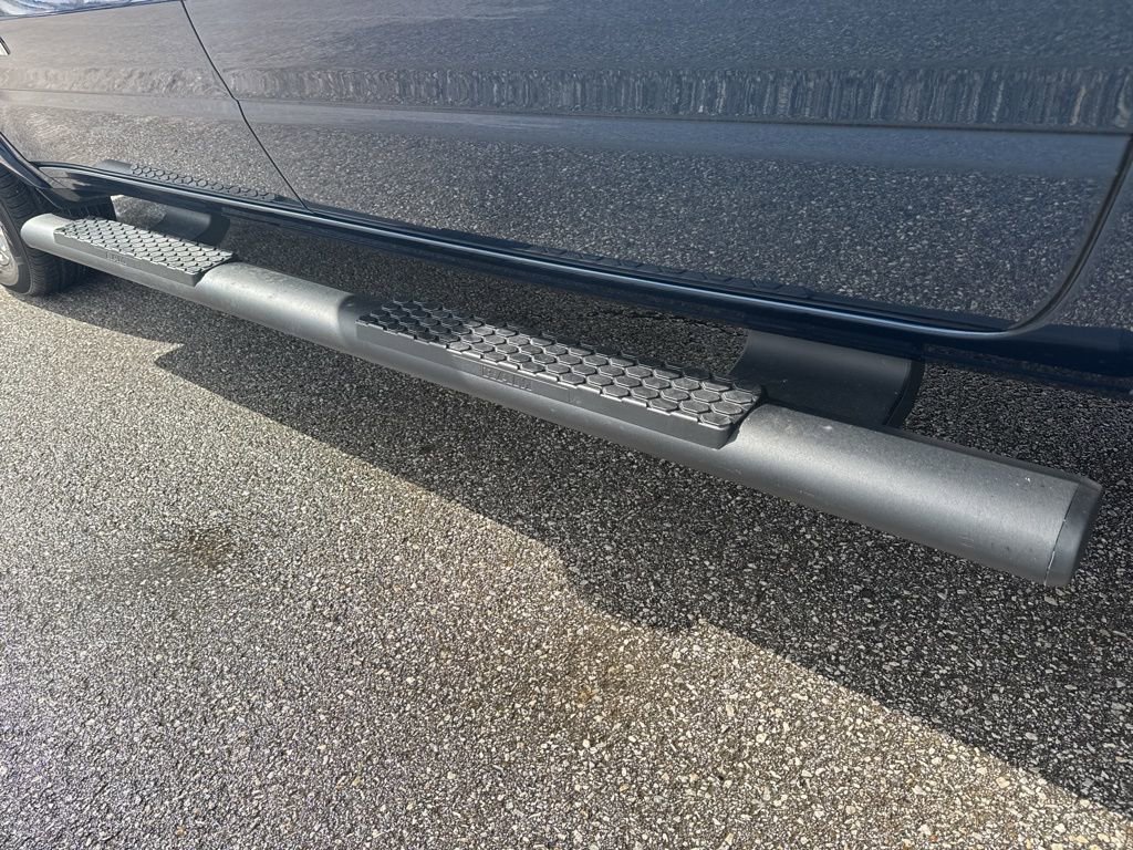 Used 2022 RAM 1500 Laramie w/ Sport Appearance Package image 10