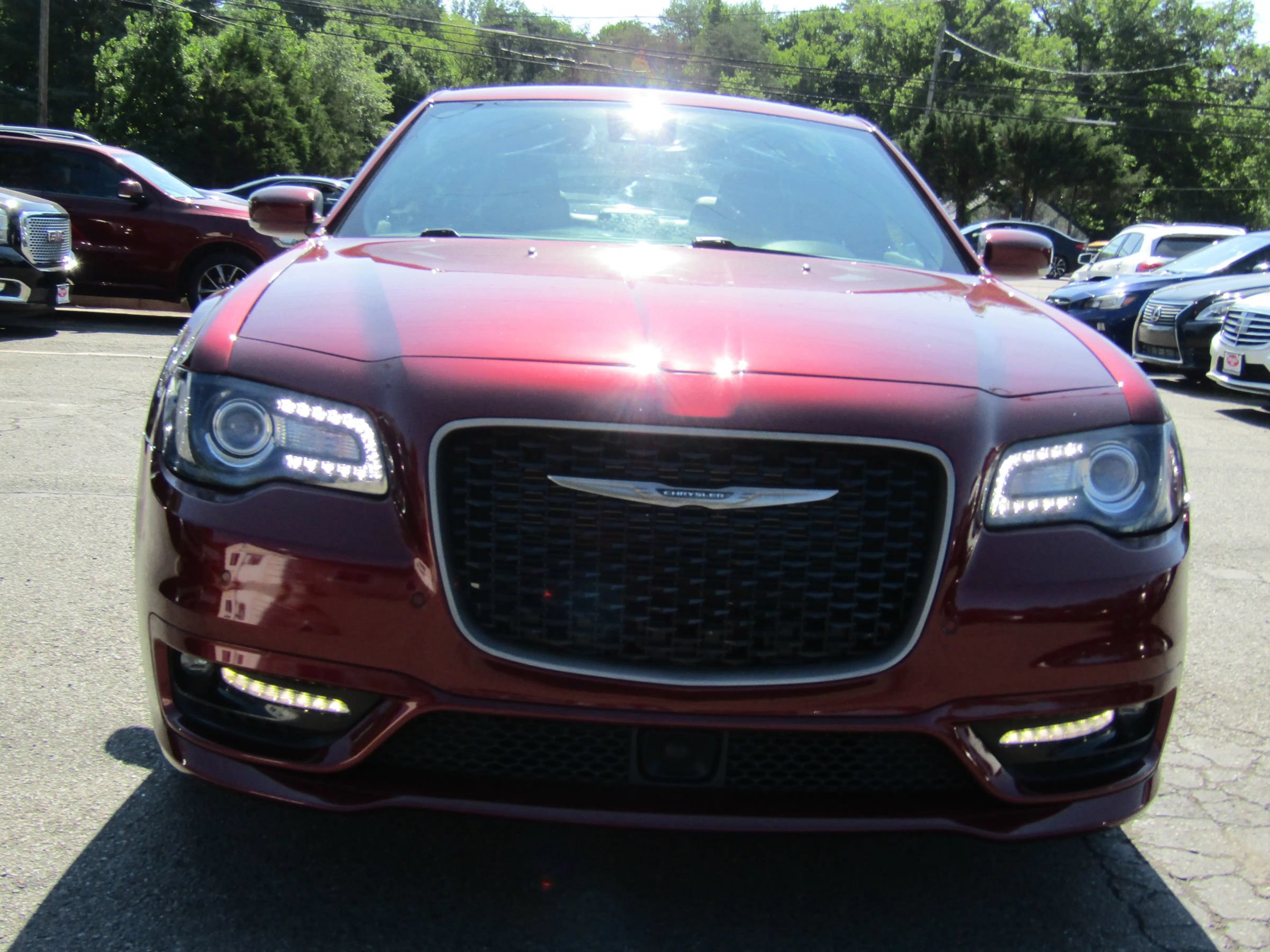 Used 2018 Chrysler 300 S w/ Safetytec Plus Group AWD/4WD image 2