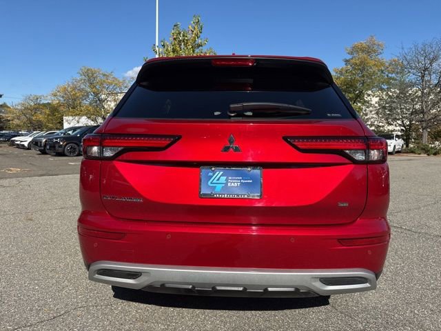 Used 2022 Mitsubishi Outlander SE image 14