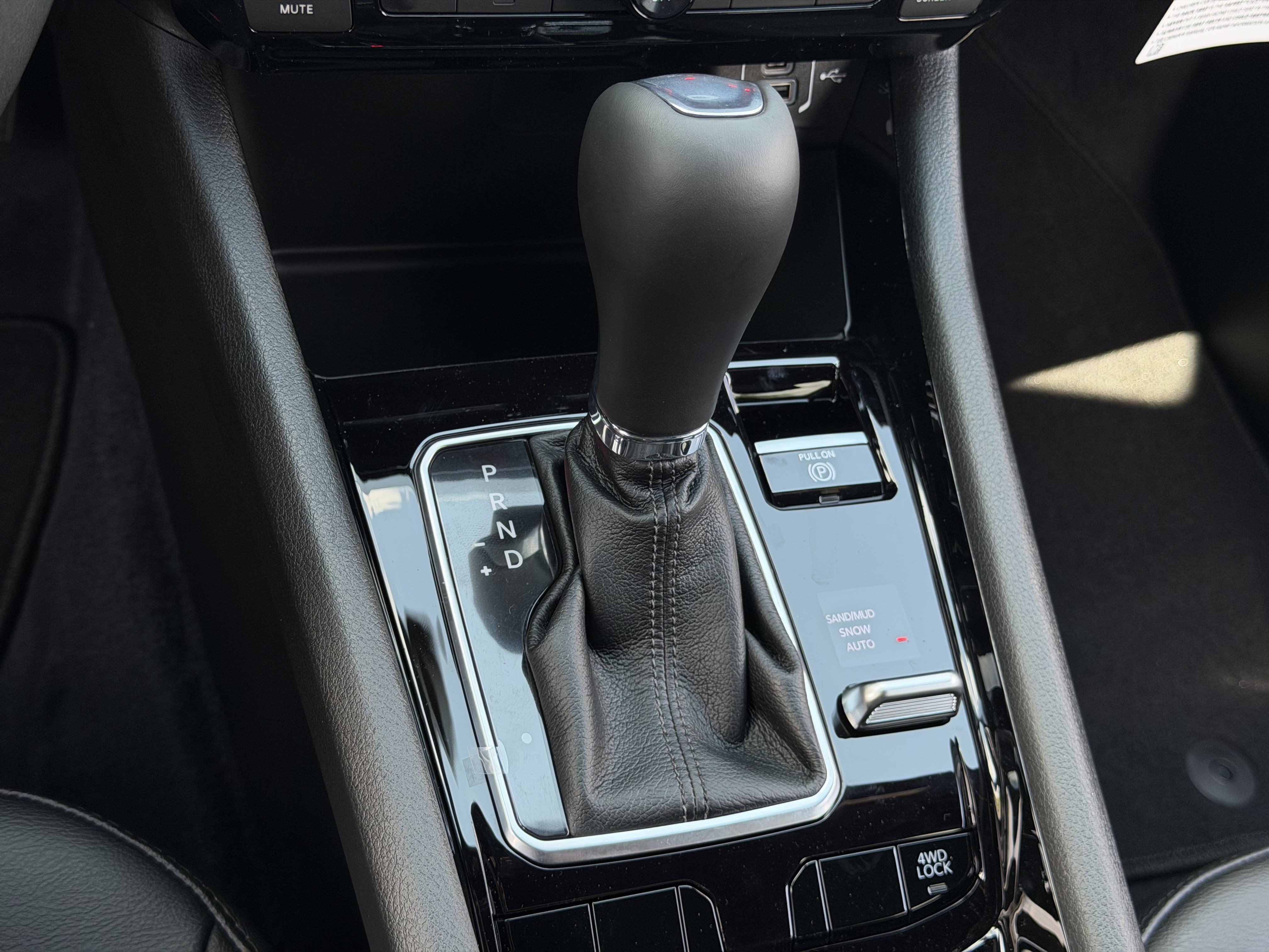 New 2026 Jeep Compass Latitude AWD/4WD image 26