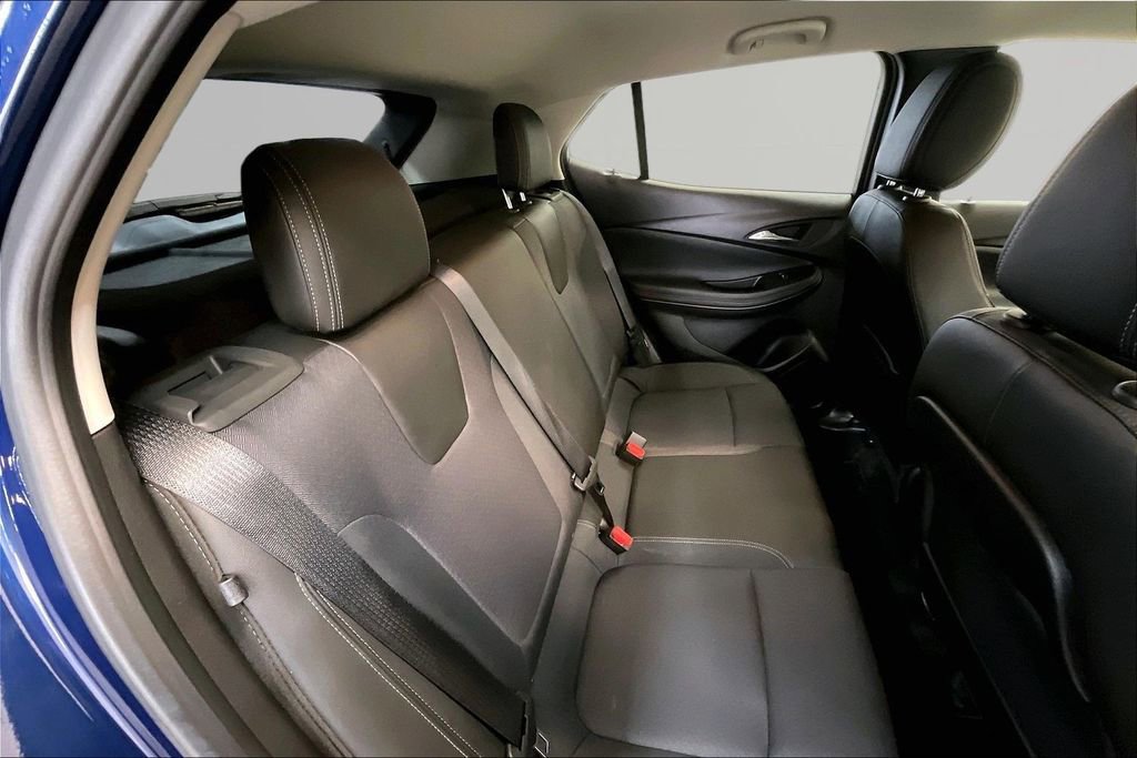 Used 2023 Buick Encore GX Preferred w/ Cold Weather Comfort Package AWD/4WD image 27