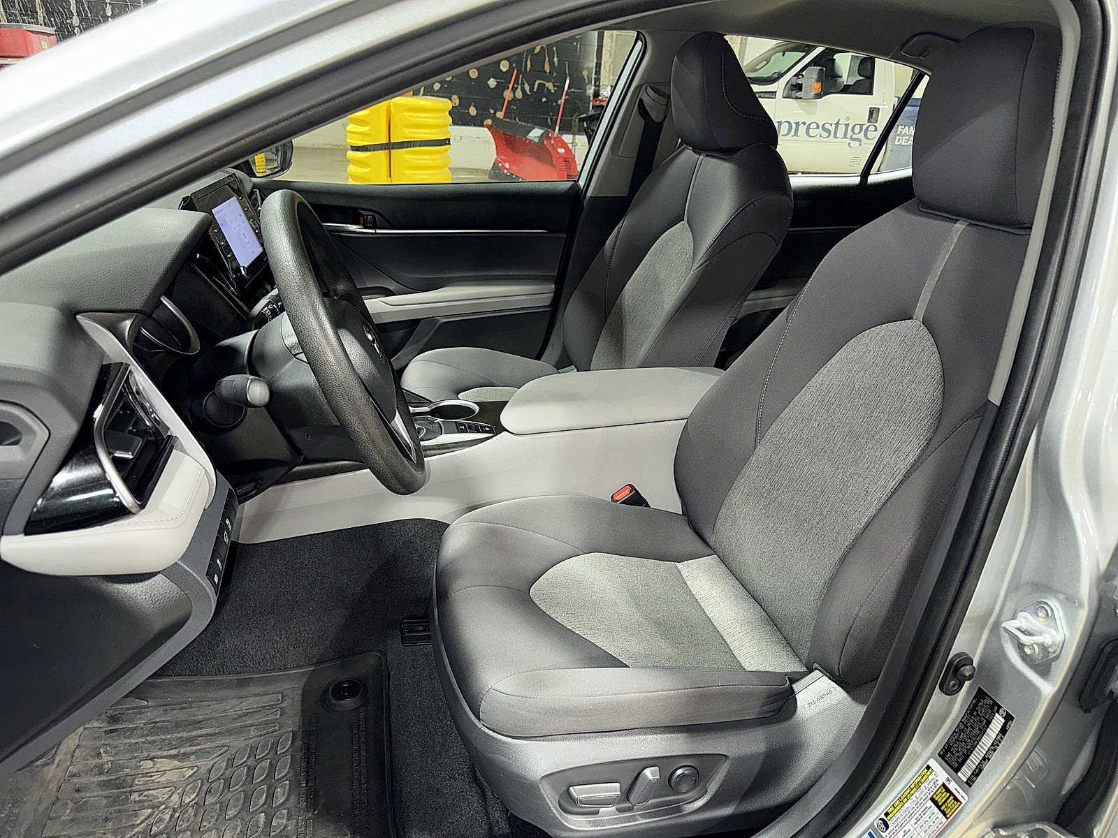 Used 2021 Toyota Camry LE image 15