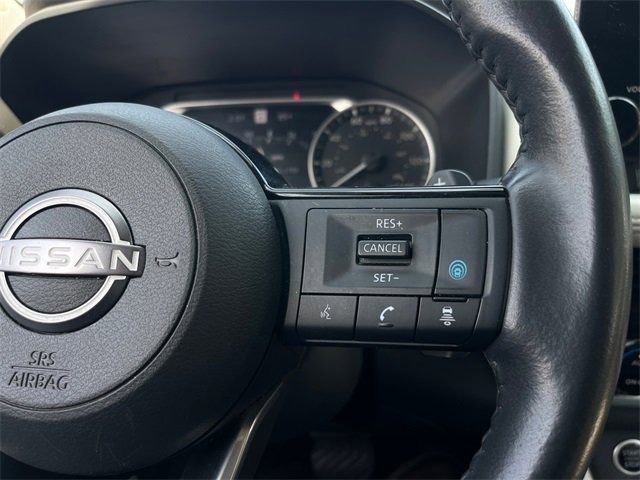 Used 2023 Nissan Rogue SL w/ SL Premium Package image 14