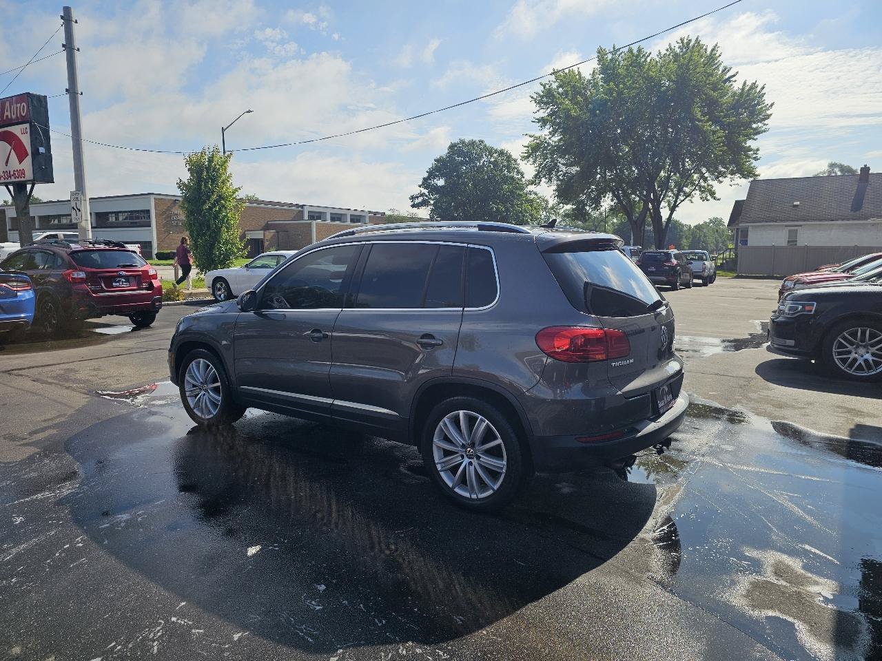 Used 2012 Volkswagen Tiguan S AWD/4WD image 7