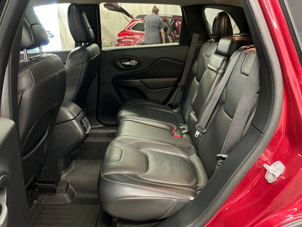 Used 2016 Jeep Cherokee High Altitude AWD/4WD image 27