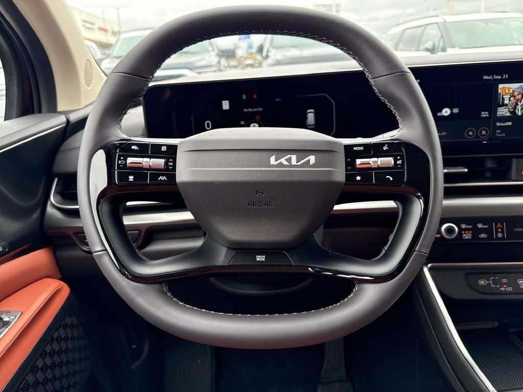 New 2027 Kia Carnival SX FWD image 17