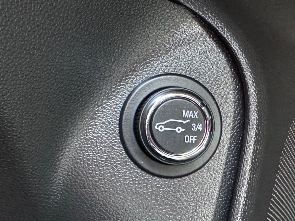 Used 2025 Buick Encore GX Sport Touring image 35