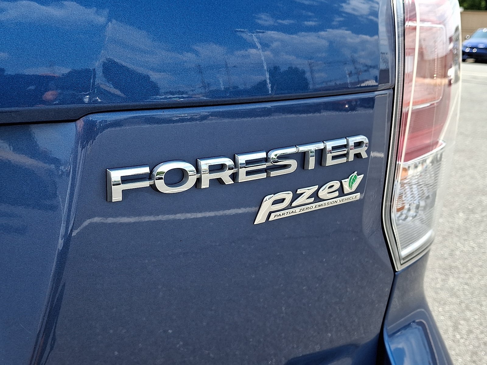 Used 2017 Subaru Forester 2.5i Premium AWD/4WD image 30