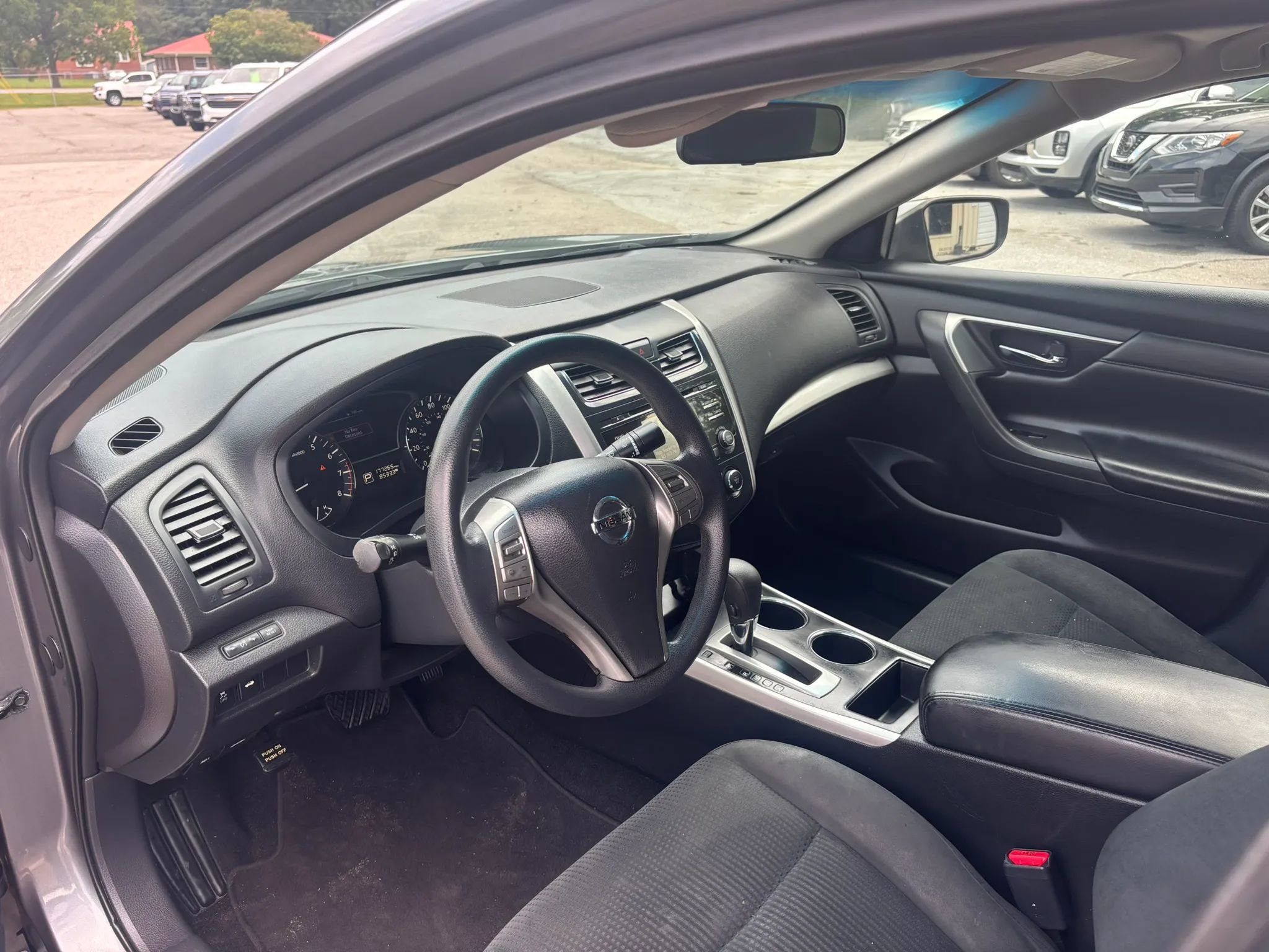 Used 2015 Nissan Altima 2.5 S w/ Power Driver Seat Package FWD image 9