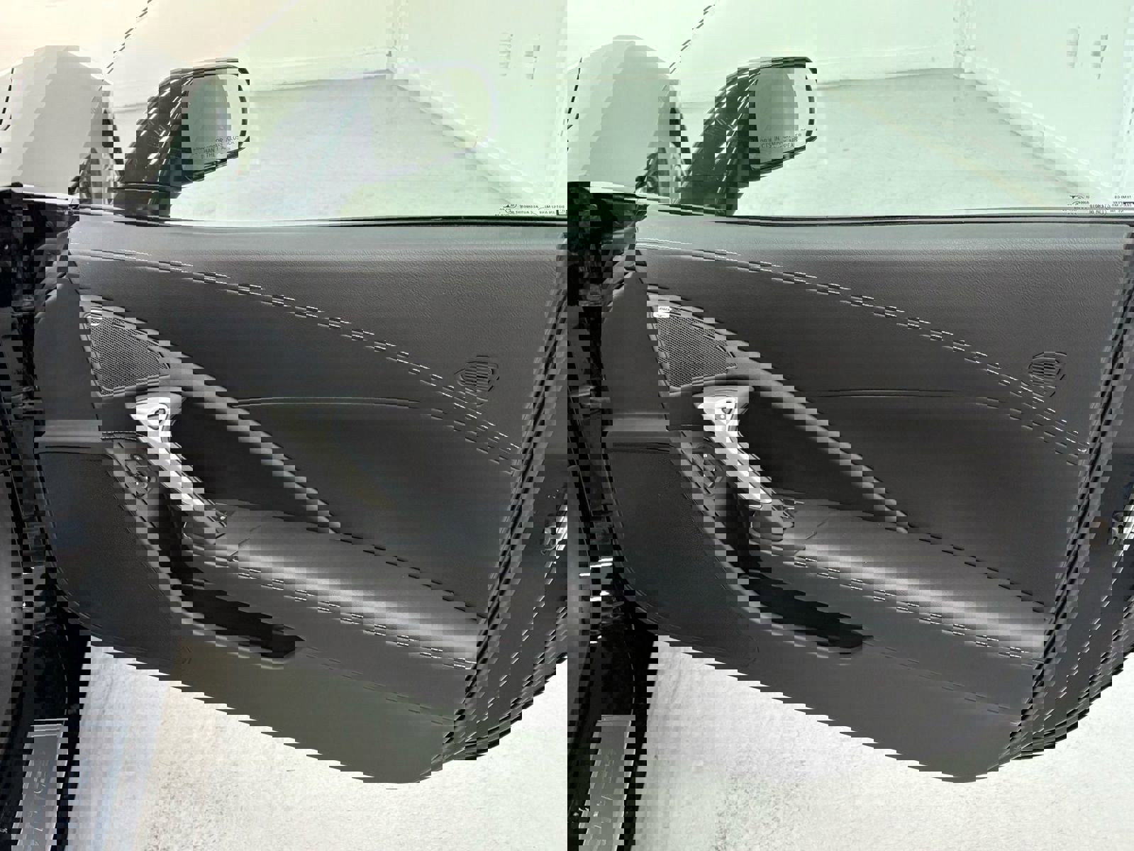 Used 2016 Chevrolet Corvette Stingray Coupe w/ Carbon Flash Badge Package RWD image 24