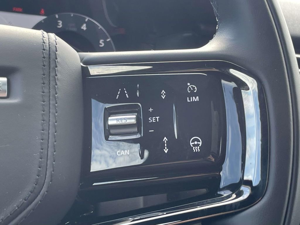 Used 2025 Land Rover Range Rover Velar S AWD/4WD image 28