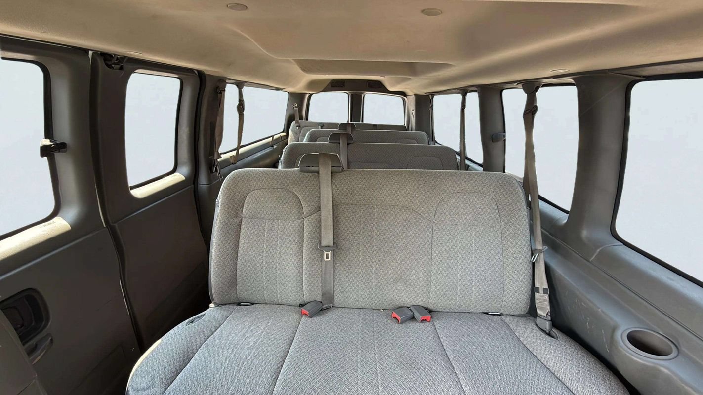 Used 2020 Chevrolet Express 3500 LT w/ LT Preferred Equipment Group RWD image 9