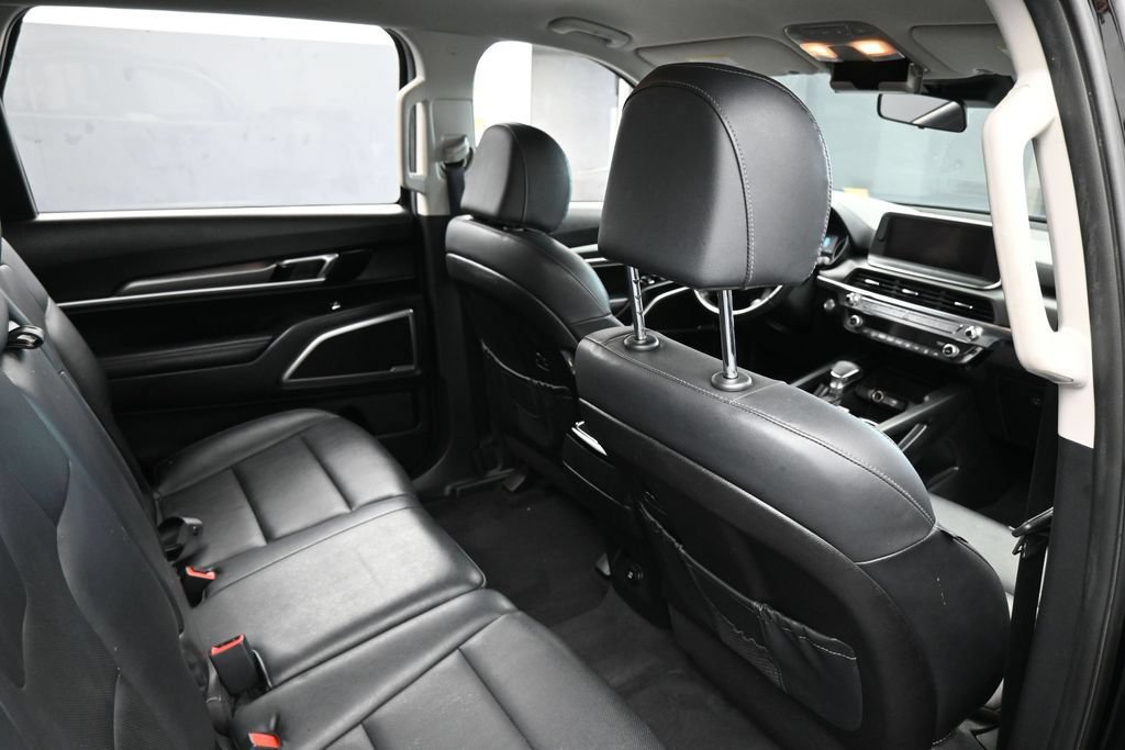Used 2022 Kia Telluride LX FWD image 45