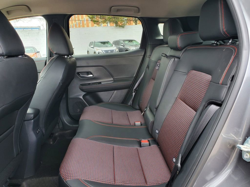 Used 2025 Nissan Kicks SR AWD/4WD image 10