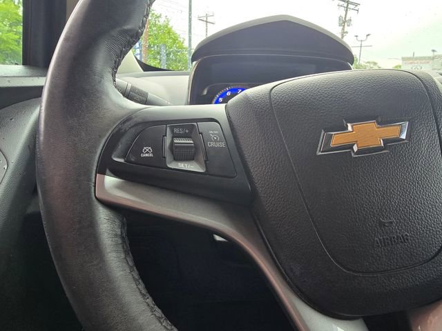 Used 2016 Chevrolet Trax LT w/ LT Sun and Sound Package AWD/4WD image 12