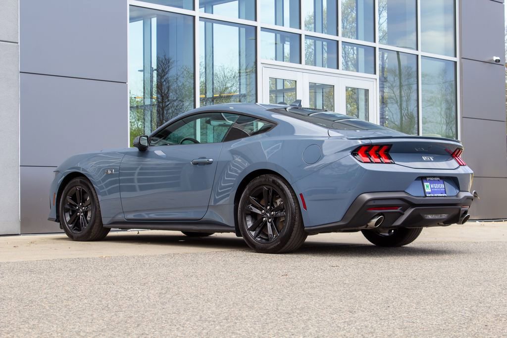 Used 2025 Ford Mustang GT RWD image 8